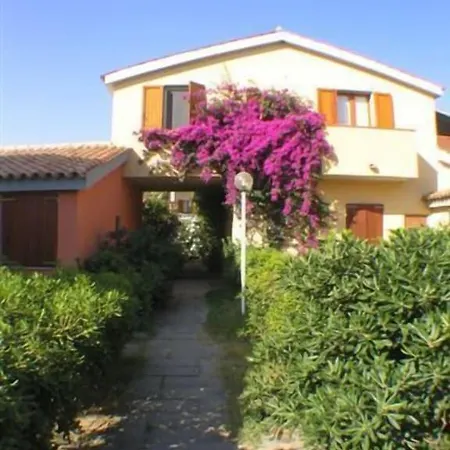 Maison De Dans Un Village De A100 M. De La Dom wakacyjny Badesi