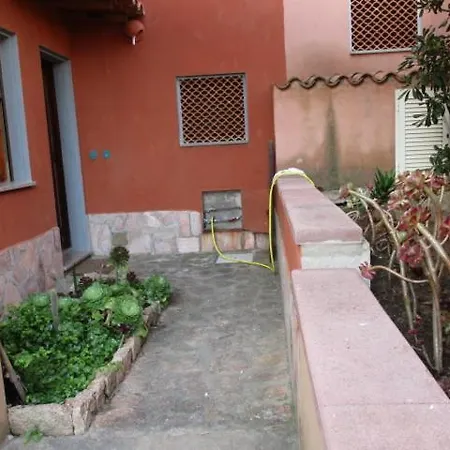 Maison De Dans Un Village De A100 M. De La * Badesi