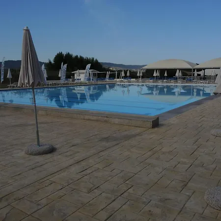 Maison De Dans Un Village De A100 M. De La 別荘 *