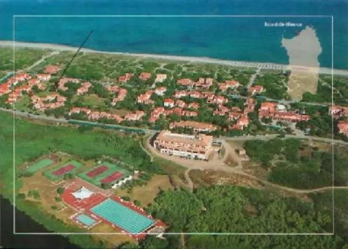 Maison De Dans Un Village De A100 M. De La 別荘 バデージ