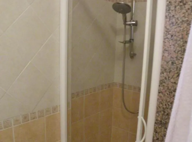 Maison De Dans Un Village De A100 M. De La * バデージ