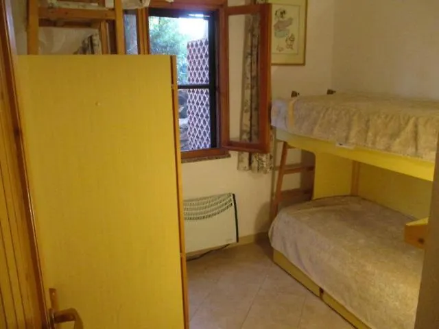 Maison De Dans Un Village De A100 M. De La