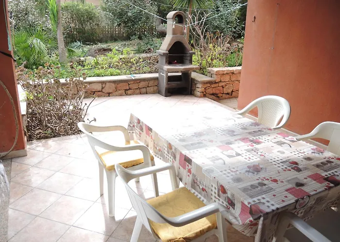 Maison De Dans Un Village De A100 M. De La バデージ